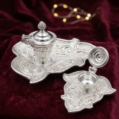 Ornate Leaf-Motif Silver Kumkumdani