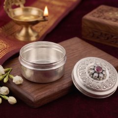 The Royal Leaf & Ruby Pure Silver Sindoor Box: An Antique Masterpiece