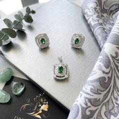 Radiant Verdant Aura: 925 Silver Pendant & Earring Set