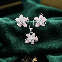 Blossom Grace: 925 Silver Floral Pendant & Earring Set
